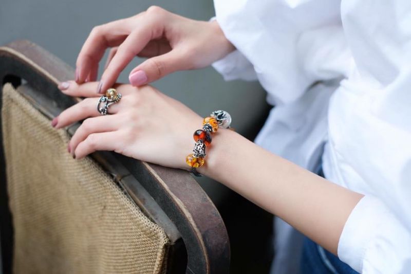 cách bảo quản trang sức xỏ hạt